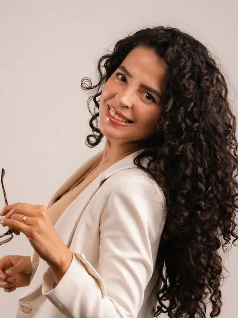 Katherine Delgado, retrato de asesoría
